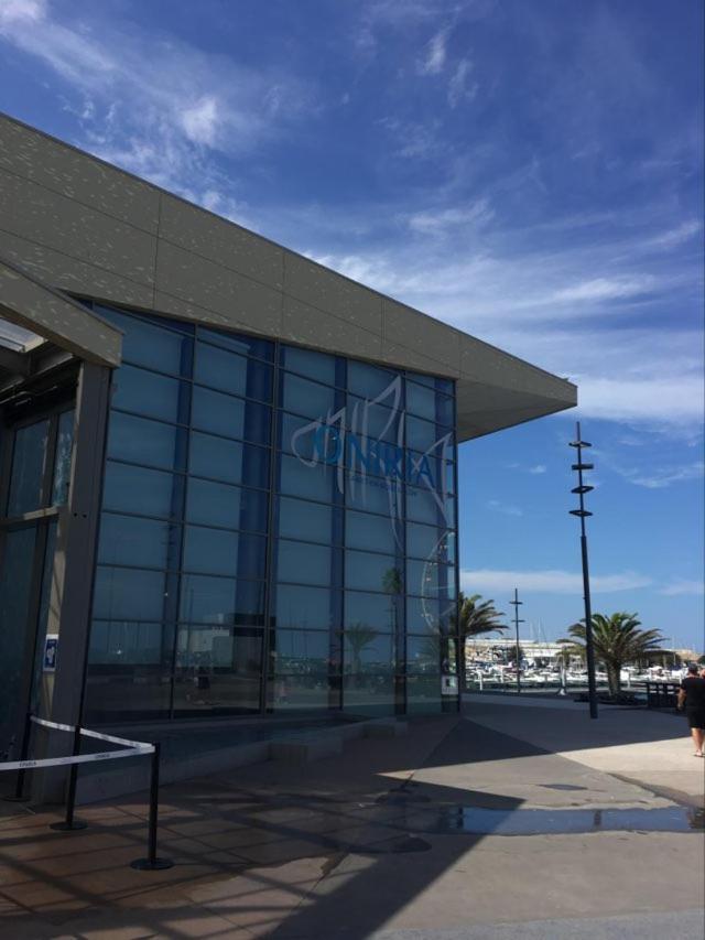 Appartement T2 Au Port De Canet-En-Roussillon - Proche De La Plage Et De L'Aquarium Oniria Exteriör bild